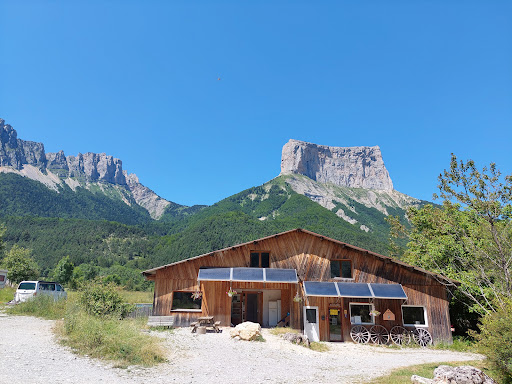 Camping trieves vercors ferme du pas de l'aiguille Chichilianne