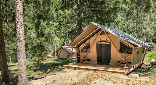 Camping sur un site naturel préservé à Champagny-le-Haut