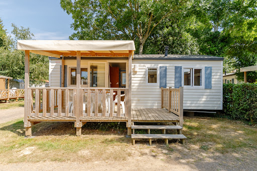 Réservez votre séjour sur la côte vendéenne au camping Sun Océan à Talmont-Saint-Hilaire pour des vacances en famille réussies.