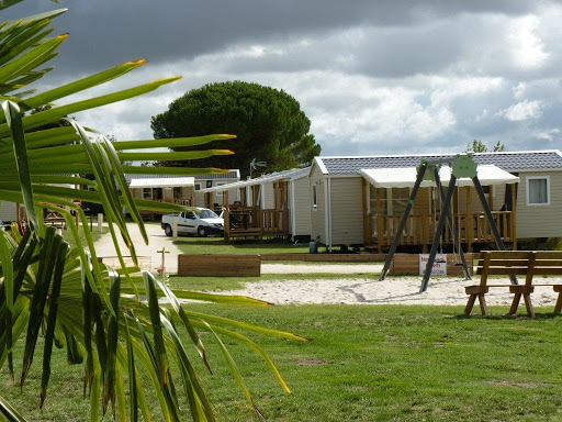 Bienvenue au camping Les Chênes Verts