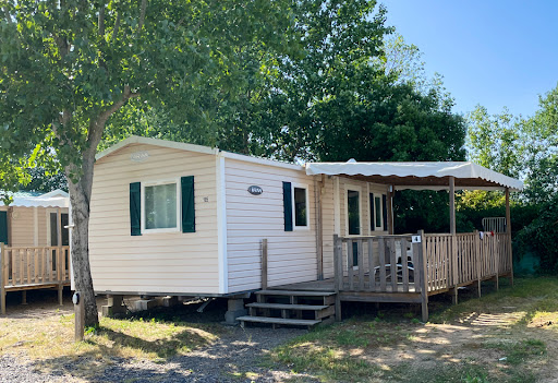 Profitez de la beauté de la côte vendéenne et de l'ambiance familiale de notre camping pour créer des souvenirs inoubliables de vacances