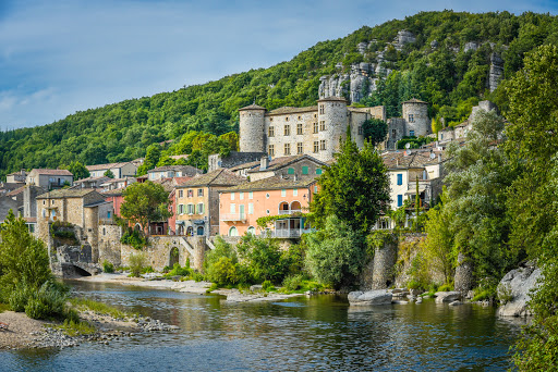 Camping avec accès direct à la rivière