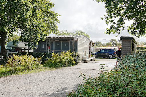 Vacances au calme entre mer et campagne en camping caravaning à Penestin