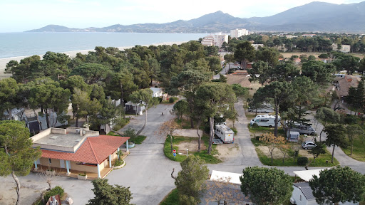 Découvrez notre camping 3 étoiles au bord de la plage