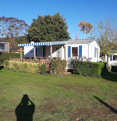 Le Camping Bel Event est un camping familial avec piscine situé à Saint-Père juste à côté de Saint-Malo