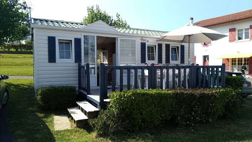 Le camping MAYA est un camping 2 étoiles situé à SAINT JEAN DE LUZ. Situé à 300 m de la plage de LAFITENIA