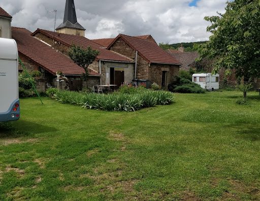 Bienvenue à la ferme : LE VERGER : CAMPING A LA FERME situé à Marcilly et Dracy