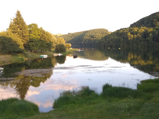 100% des campings en France : 11 000 adresses pour bien choisir votre séjour. Descriptif complet des campings. Partenaire de la Fédération Française de camping-caravaning.