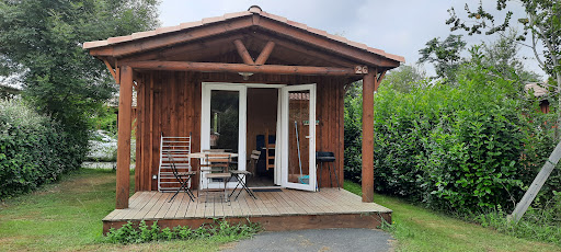 Chalets dans camping au coeur du Pays Basque entre mer et montagne