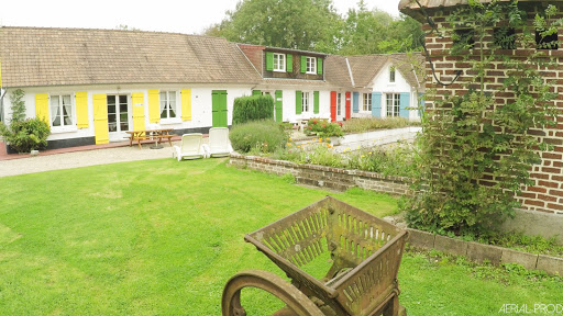 Grand gite en baie de somme à Rue. Gîtes avec piscine chauffée couverte