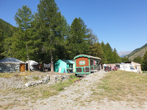 Bienvenue sur le site du camping de la Monta au cœur de la vallée du Queyras (Hautes-Alpes