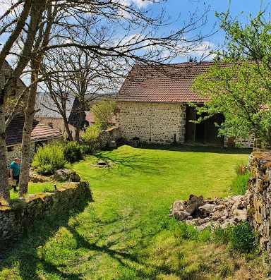 Vakantiehuis Frankrijk huren. Hartje Frankrijk in de regio Puy de Dome (Auvergne) vind U deze romantische  gite voor 2 personen.