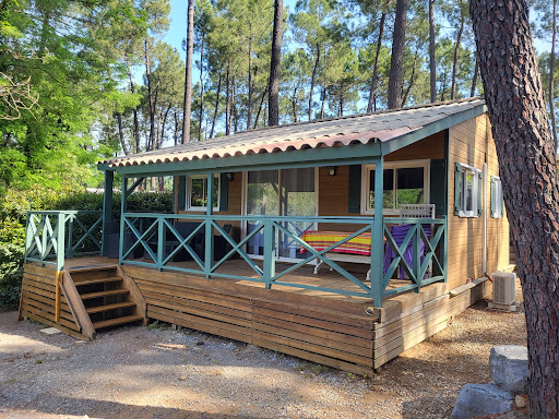 Découvrez le Camping 4 étoiles Bois Simonet à Joyeuse