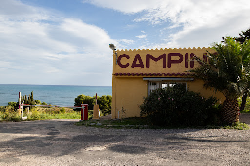 Notre camping à flanc de falaise