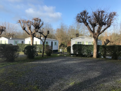 Nous vous souhaitons la bienvenue au Camping Le Bascat à Dax dans Les Landes. Le camping Le bascat à Dax a vu le jour le 14 mars 1973. L’esprit convivial et familial a toujours été privilégié dans la gestion du Camping Le Bascat à Dax.