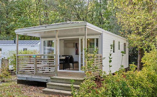 Réservez dès maintenant votre séjour au camping 4 étoiles dans le Morbihan près de Vannes au campng Jardins du Morbihan (Les Haras).