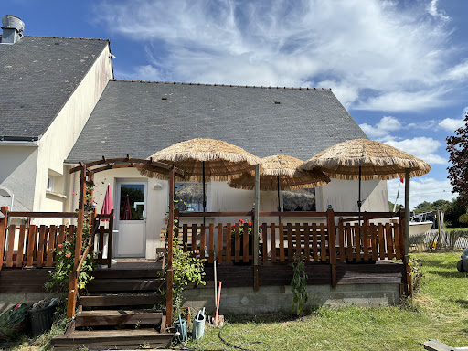 Vente de mobil-homes et emplacements de camping à 650 mètres de la plage. Situé dans le Morbihan (Bretagne sud)