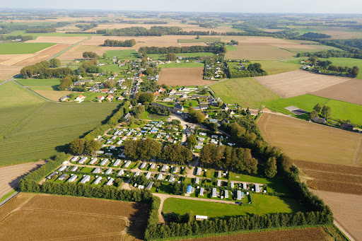 Camping Ferme de la Hêtraie à Bec-de-Mortagne en Seine-Maritime. Ancien corps de ferme construit au début des années 1800.