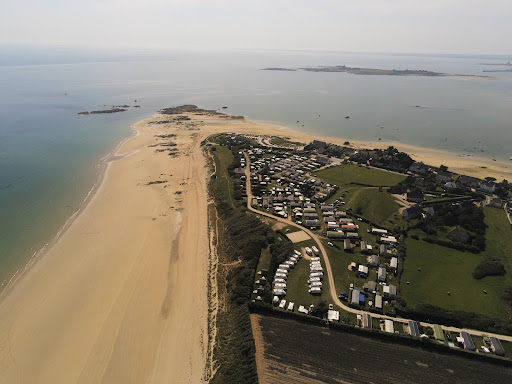 Le camping de Jonville est situé à la pointe du Val de Saire