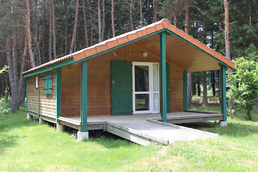 Camping à Saugues Haute-Loire. Emplacements nus