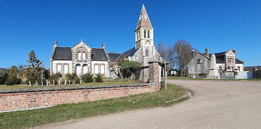 Camping ouvert depuis plusieurs années déjà Marie-Paule et Francis Lambert vous accueillent a la ferme des hauts frênes