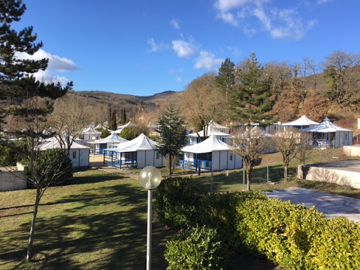 Le Village des Sources est le camping de Ceilhes et Rocozels à côté d'Avène